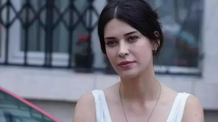 Dolandırıcıların yeni hedefi Devrim Özkan oldu Takipçileri uyardı