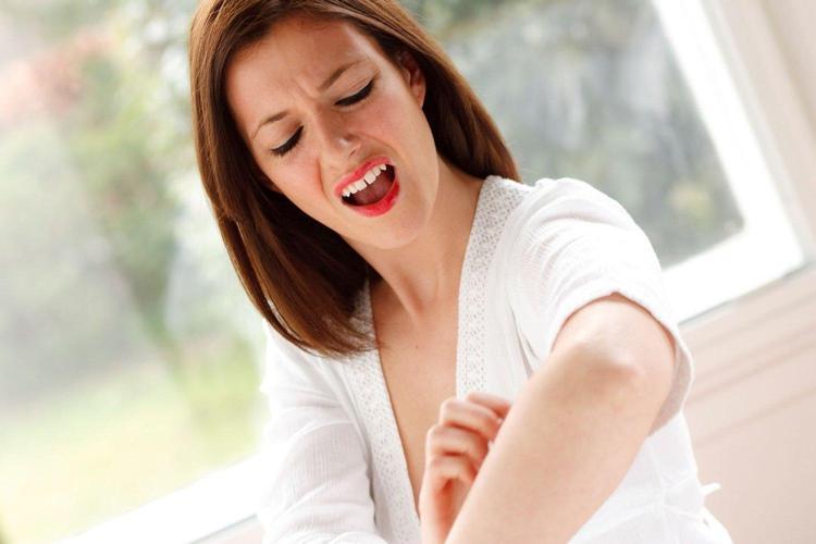 Egzama kremlerine para dökmeyin Kaşıktı ve kızarıklığı söküp atıyor: Cildi 5 dakikada pamuk gibi yapıyor