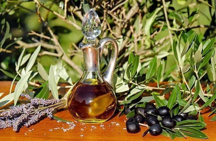 Her sabah yiyoruz ama zararı inanılmaz Canan Karatay İçinde zehir var diyerek uyardı