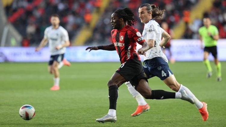 Gaziantep Fenerbahçe maçı: 1-3 Kanaryadan müthiş geri dönüş