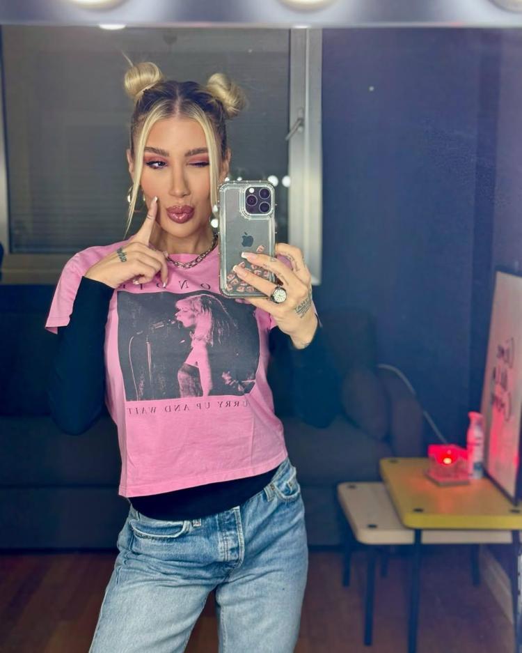 İrem Dericiden duygusal paylaşım Çok pişmanım