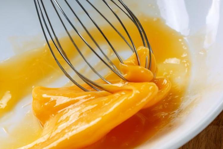 Canan Karatayın ısrarla tavsiye ettiği süper besin Kolajen ve B12 değerlerine zirve yaptırıyor, erkenden yaşlanmayı önlüyor