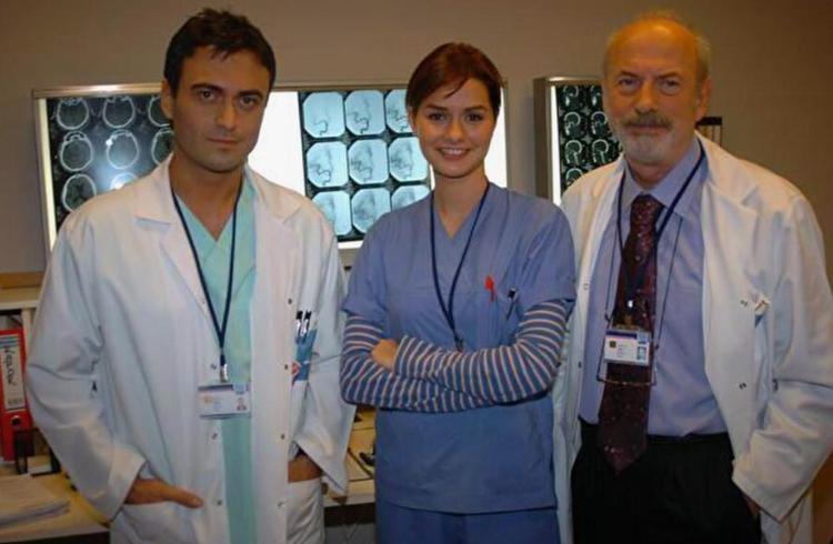 Dostlukları baki Doktorlar dizisinin oyuncuları yıllar sonra bir arada