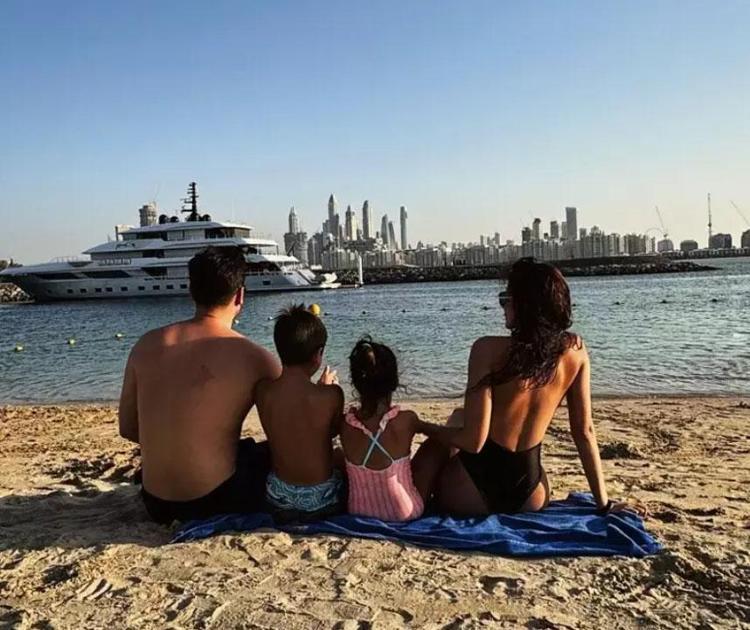 DUBAİDEN PAYLAŞTILAR