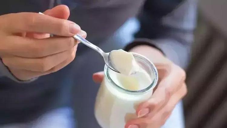 YOĞURTLA ZAYIFLAYIN