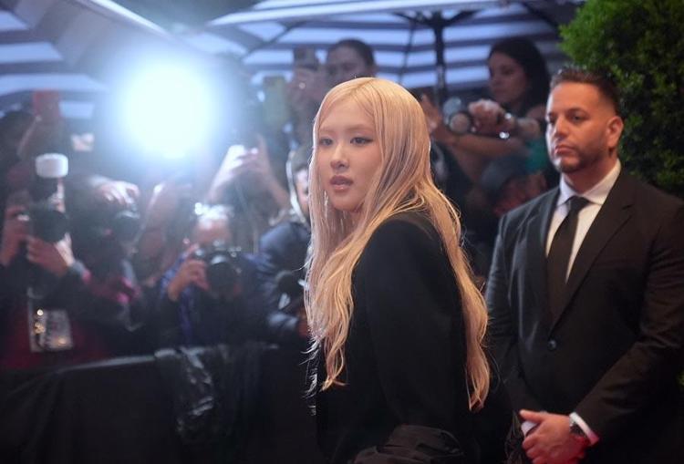 Met Gala etkinliği Süper Rafine: Siyahi Stili Terzilik temasıyla başladı