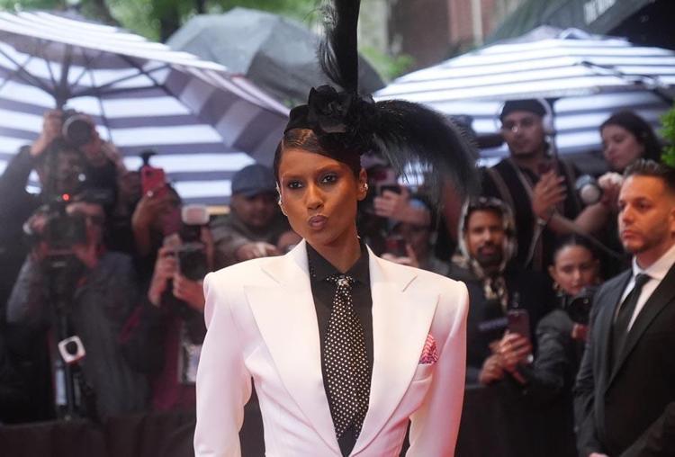 Met Gala etkinliği Süper Rafine: Siyahi Stili Terzilik temasıyla başladı