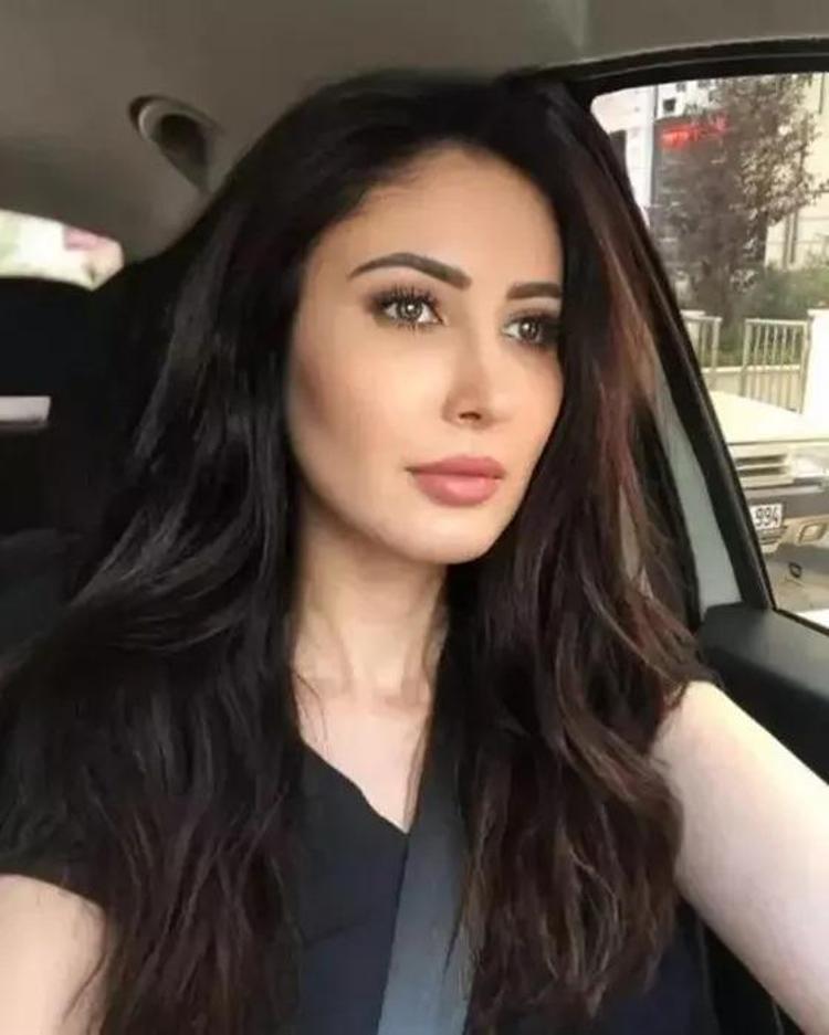 Estetik mi yaptırdı 5 ay önce anne olan Melisa Aslı Pamukun değişimini gören şaşırıp kalıyor