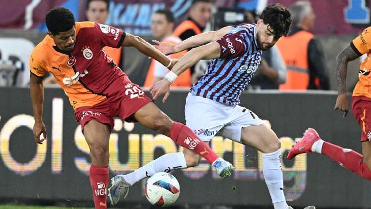 Trabzonspor Galatasaray maçında Aslan 3 puanı 2 golle aldı