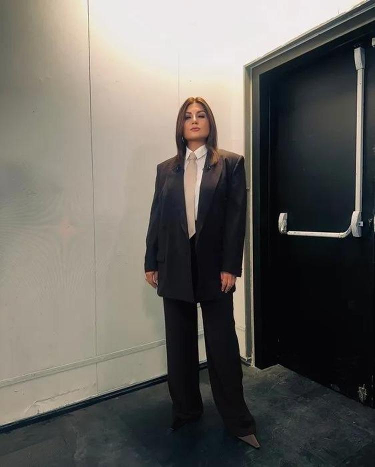 Sibel Cana Anneler Gününde duygulandıran sürpriz