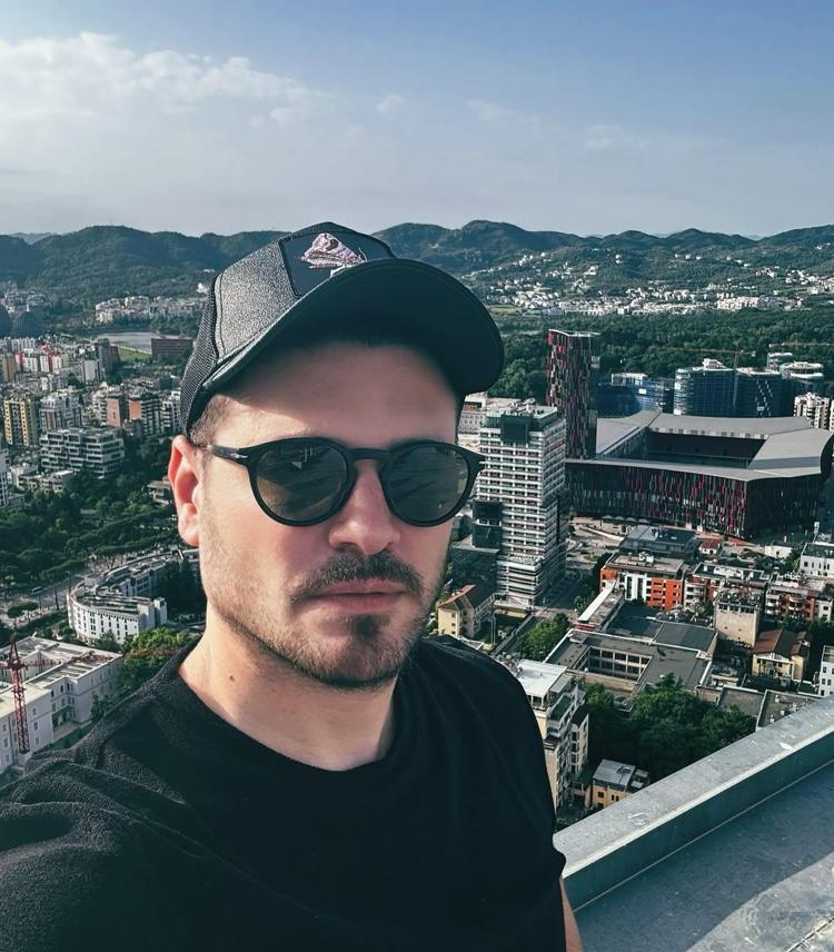 TELEVİZYONA VEDA MI EDECEK