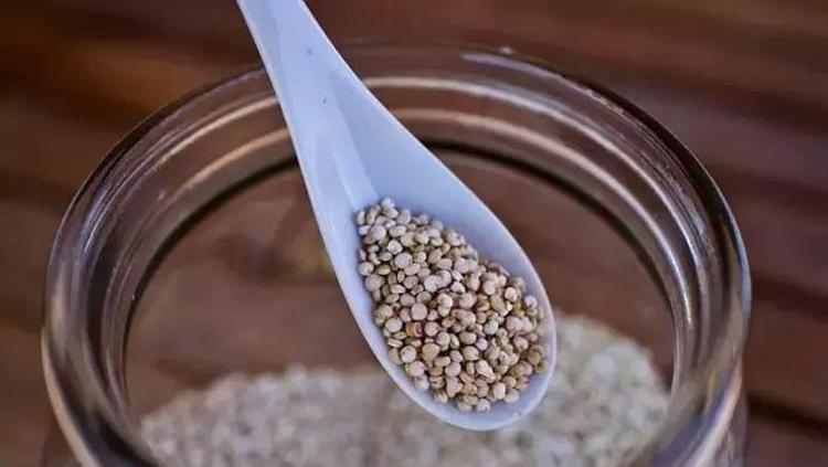 Vücudu santim santim yeniliyor Kolesterolü %15 düşürüyor: Tüketmeden önce suda bekletin, salatasını yapıp kaşıklayın