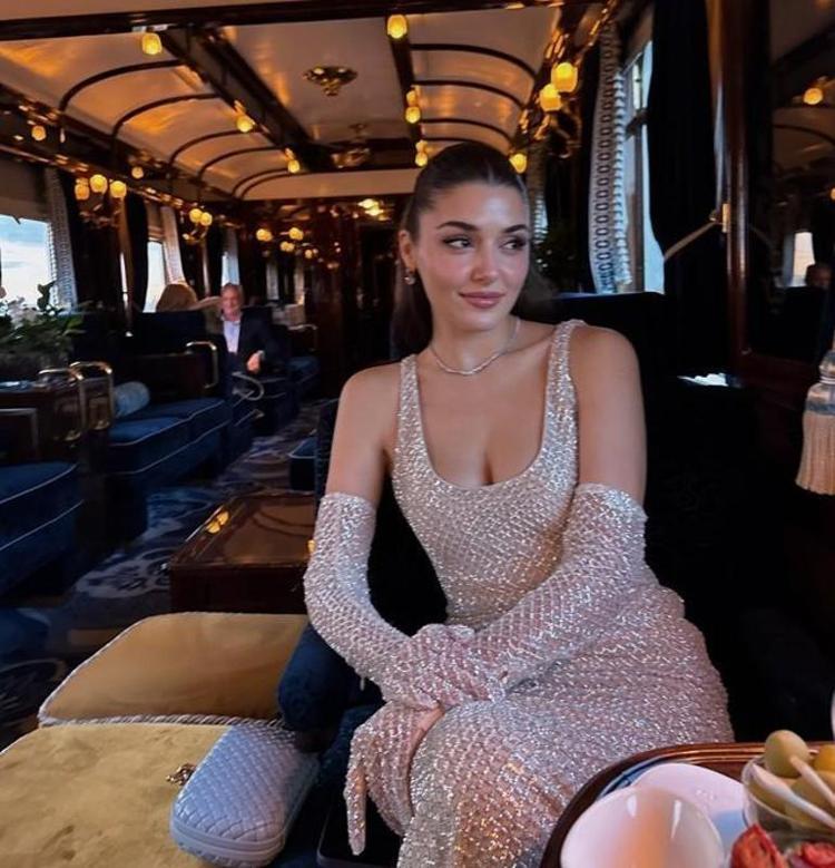 Rüya gibi tatilini paylaştı Hande Erçelin yeni pozları sosyal medyada gündem oldu