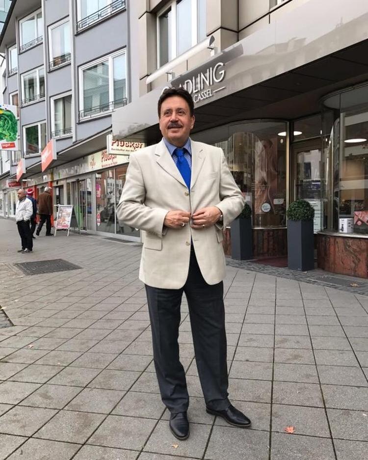 Usta sanatçı Gökhan Güney hastaneye kaldırıldı Son durumu hakkında açıklama geldi