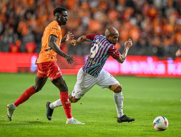Galatasaray Trabzonspor maçında Osimhen kasırgası