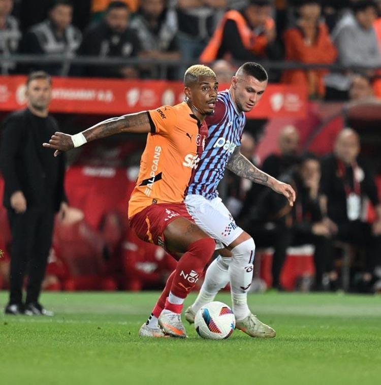 Galatasaray Trabzonspor maçında Osimhen kasırgası