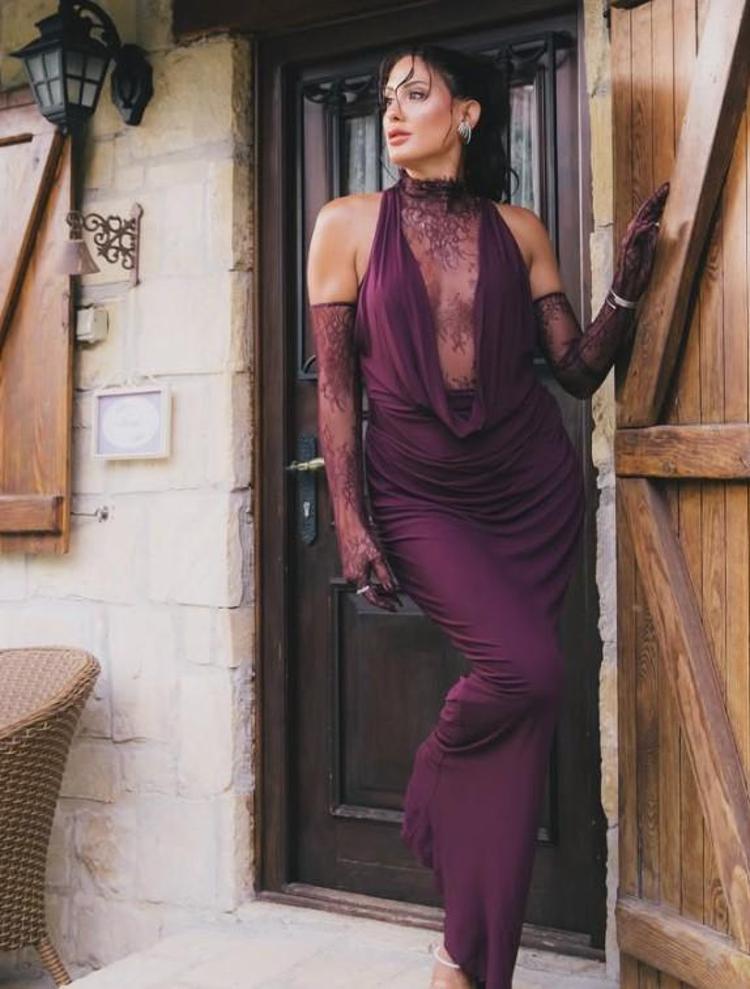 Anne olmak için gün sayıyor Sahra Işık bebeğinin adını açıkladı