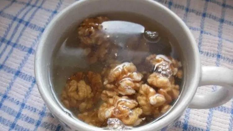 Bir gece suda bekletip öyle tüketin Faydasını on kat artırıyor: Şişkinliği ve hazımsızlığı saniyesinde gideriyor, tam bir antioksidan deposu