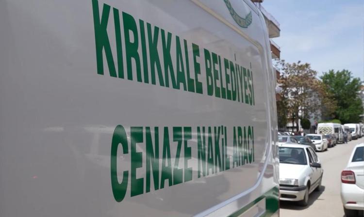 Buzdolabından vahşet çıktı Çilingirle girip şoke oldular