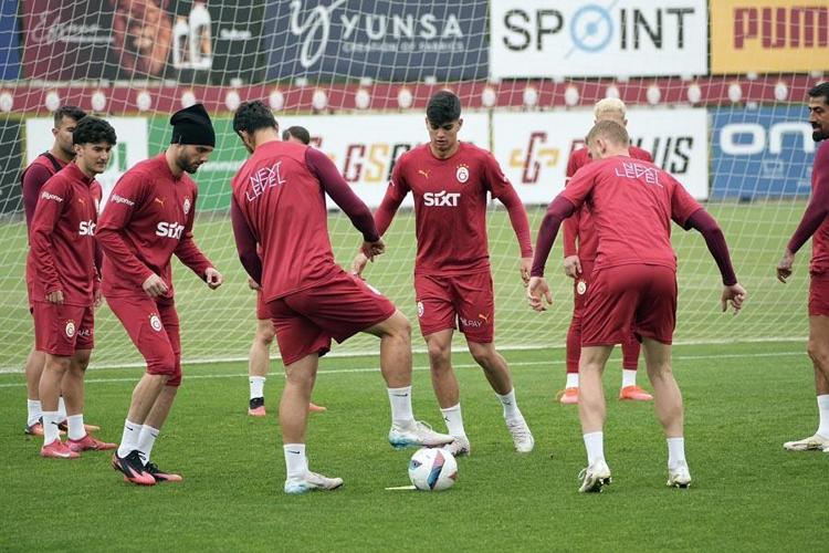 İLK KUTLAMA FLORYA’DA