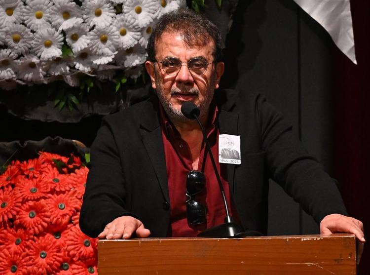 IŞIKLAR İÇİNDE UYUSUN