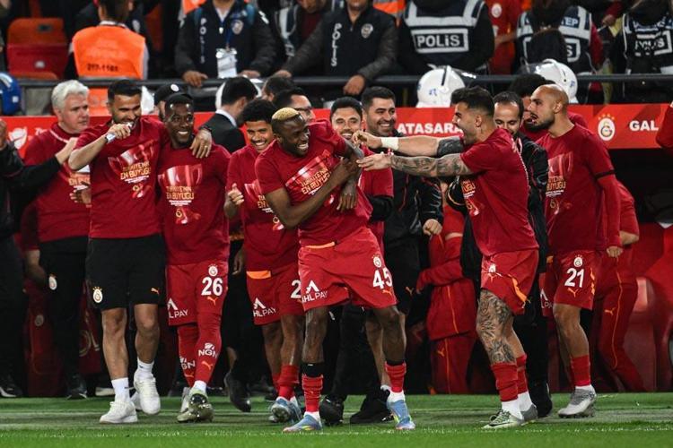 HEDEF ÇİFTE KUPA