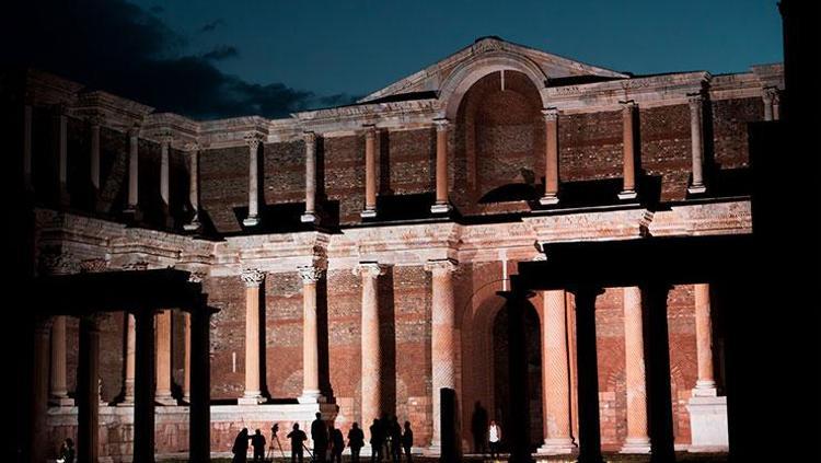 Sardes Antik Kentinde gece müzeciliği başlıyor