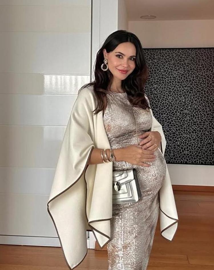 Üçüncü kez anne olan Zeynep Sever Demirel hızla eski formuna kavuştu