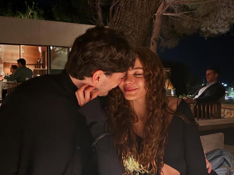 Ebru Şahin 31 yaşında Cedi Osmandan romantik kutlama