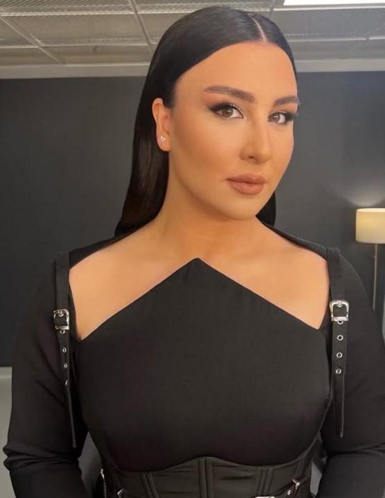 Verdiği kiloyu açıkladı Yasemin Sakallıoğlunun zayıflama nedeni şaşırttı
