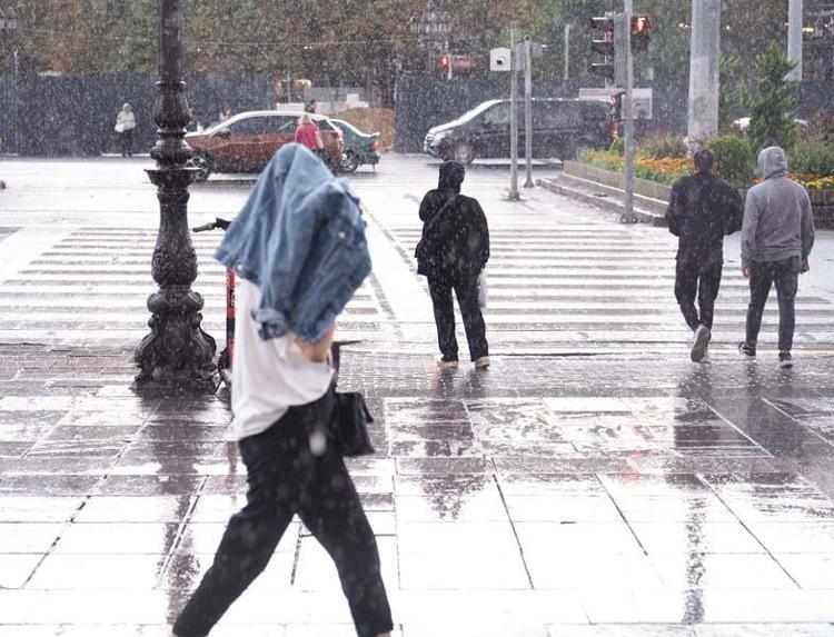 Kavurucu sıcaklar öncesi son yağmur dalgası geliyor Meteoroloji açıkladı: İstanbul, Ankara, İzmir