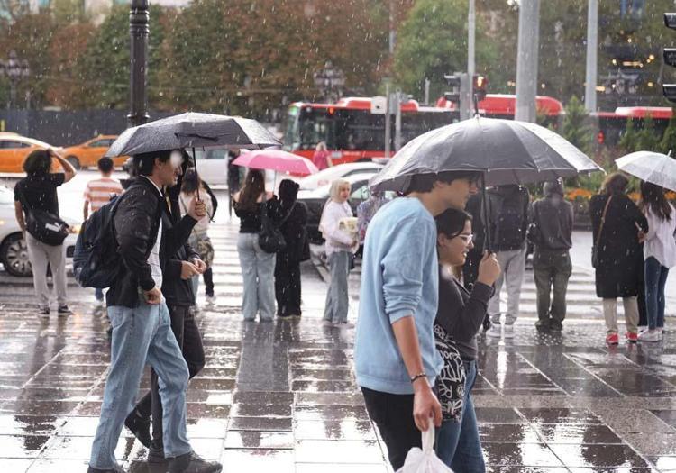 Kavurucu sıcaklar öncesi son yağmur dalgası geliyor Meteoroloji açıkladı: İstanbul, Ankara, İzmir