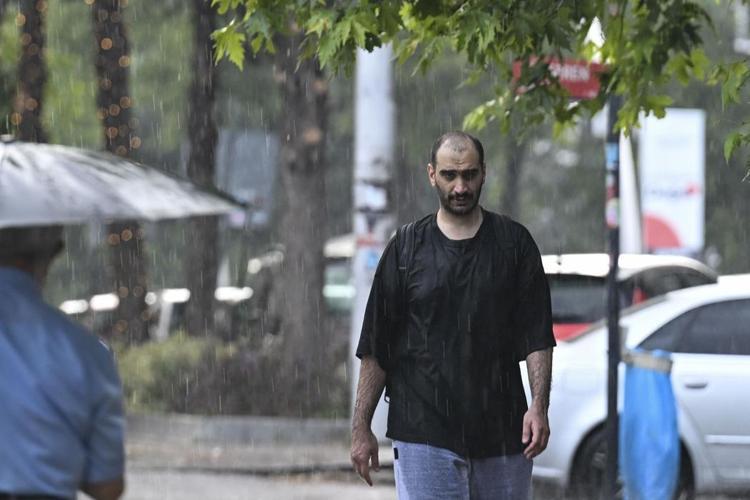 Kavurucu sıcaklar öncesi son yağmur dalgası geliyor Meteoroloji açıkladı: İstanbul, Ankara, İzmir