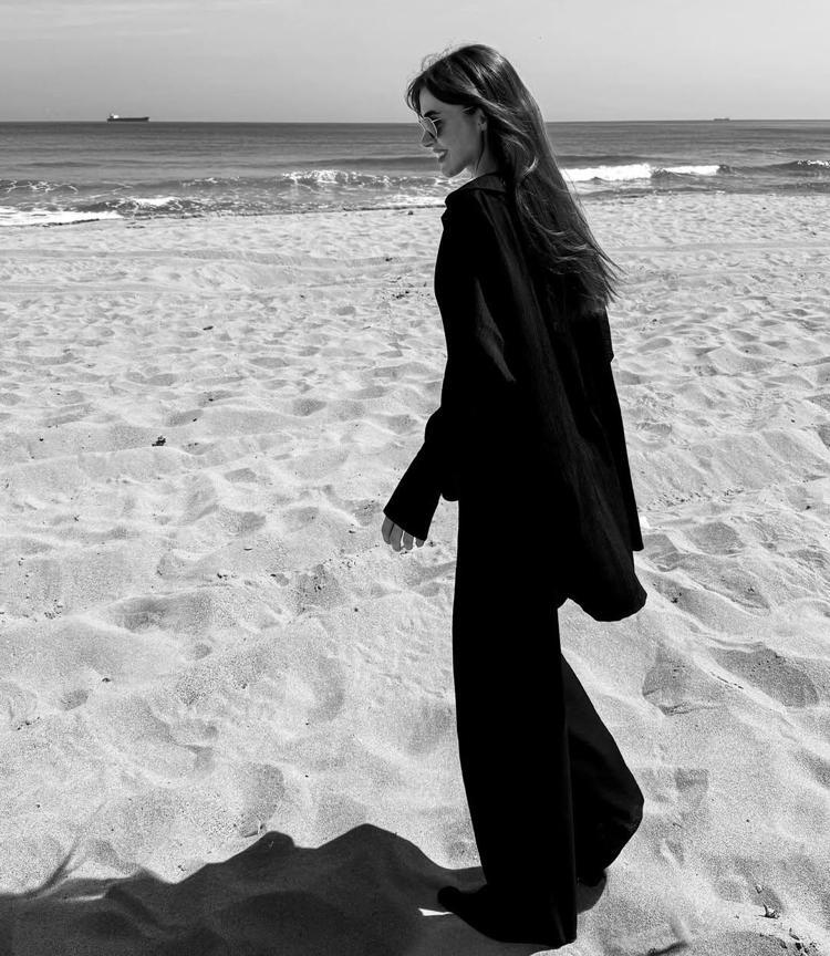 Bensu Soraldan plaj pozları Instagramda beğeni yağmuruna tutuldu