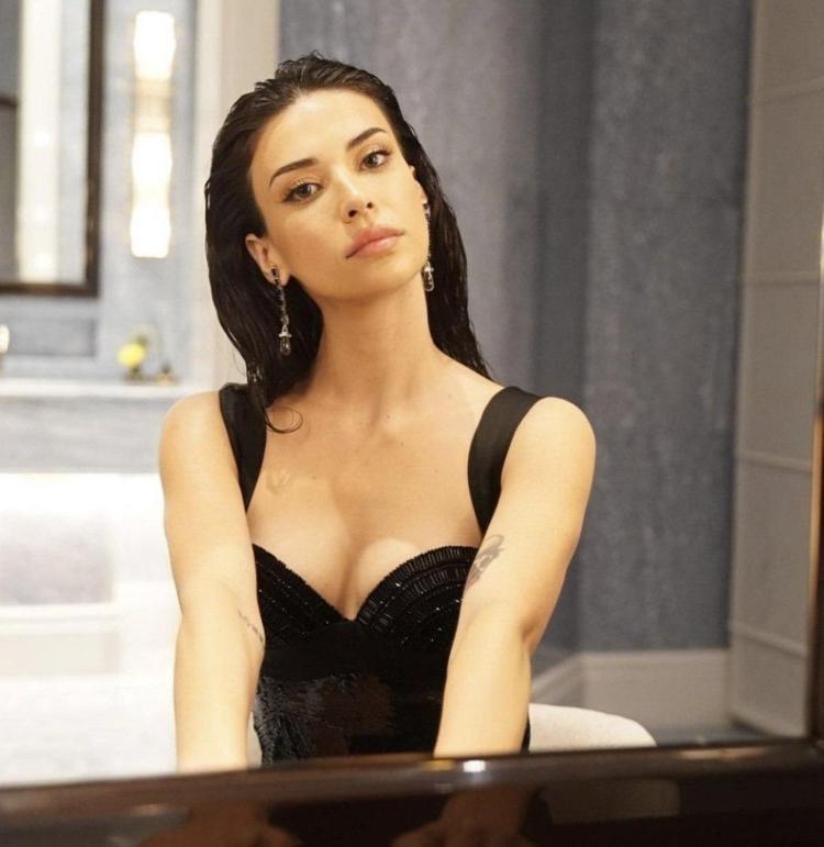 Hastane odasından paylaşım yapan Devrim Özkan hayranlarını korkuttu İşte son sağlık durumu...