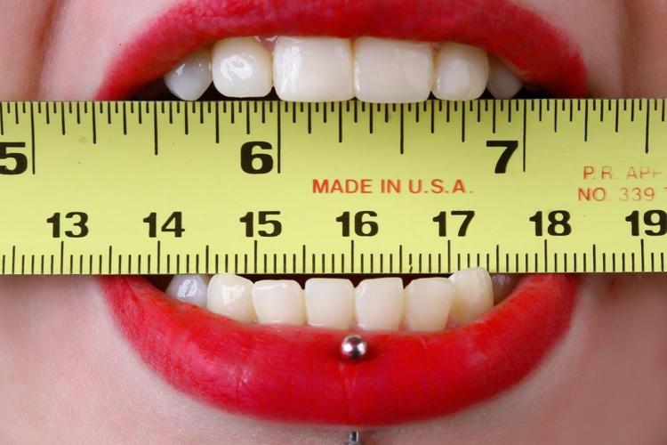 1 saatte 2 günlük kalori yaktırıyor 1 bardak sıcak suya ekleyin: Beli 5 santim inceltiyor