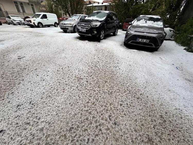 Gök gürültülü sağanak yağış uyarısı Meteoroloji ve Valilikten geldi: Bu illerde yaşayanlar dikkatli olsun