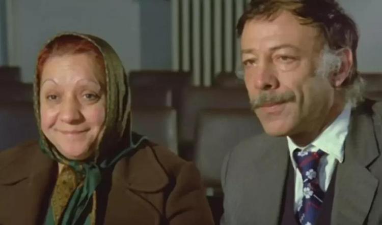 Yeşilçamın unutulmaz oyuncusu Münir Özkulun hiç bilinmeyen oğlu Ferdi yıllar sonra ortaya çıktı Mesleği şaşırttı