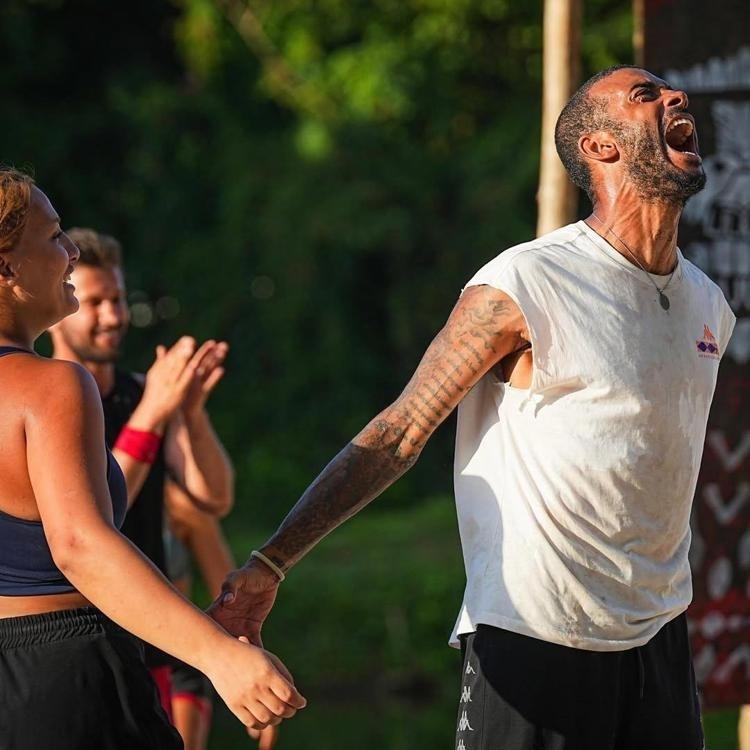Survivordaki yasak aşk iddiası sonrası jet boşanma