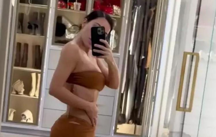 Giyinme odası bile normal bir ev kadar İşte Kim Kardashianın 60 milyonluk malikanesinin gizli hazinesi