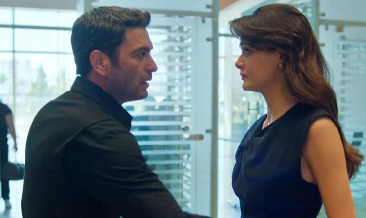 Uzak Şehirde reytingleri uçuran öpücük Milyonlar o ana kilitlendi