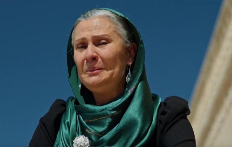 SADAKAT HANIM YIKILDI