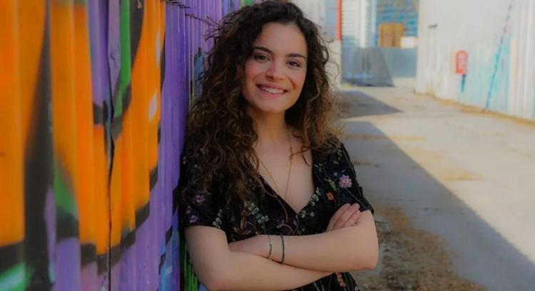 ASLI BEKİROĞLU KİMDİR