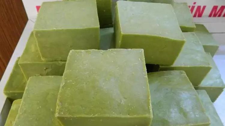 Bakım reyonlarındaki ürünleri soluyor Kırışıklıkları silgi gibi silen mucize: Enfeksiyon oluşumunu engelliyor, hassas ciltler için en iyisi