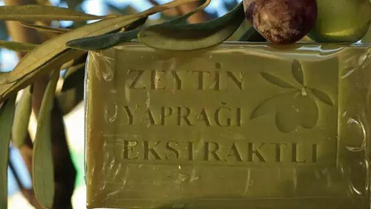 YAŞLANMA KARŞITI ÖZELLİKLERİYLE CİLDİN CANLANMASINA YARDIMCI OLUR