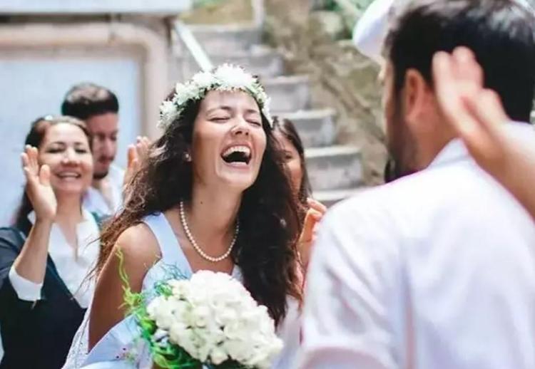 Pelin Akil ve Anıl Altanın 8 yıllık evliliği sona eriyor Yollarımızı ayırdık