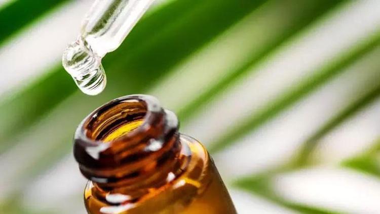 Retinol serumu evde yapabilirsiniz 3 malzeme kullanmak yetiyor: Koyu lekeleri aydınlatıyor, kırışıklıkları karış karış açıyor