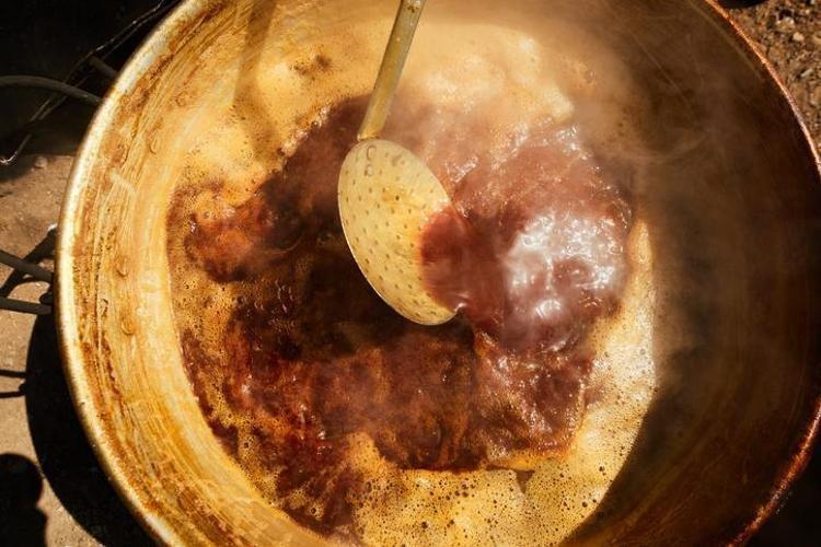 HEMEN KANA KARIŞIYOR