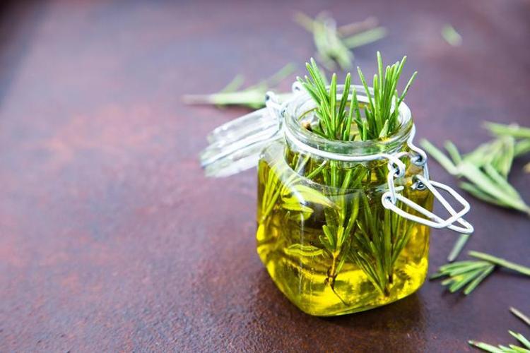 Gaz, şişkinlik ve hazımsızlığın kökünü kazıyor Çayını yapıp bardak bardak için: İltihabı kurutup vücudu C vitaminine boğuyor