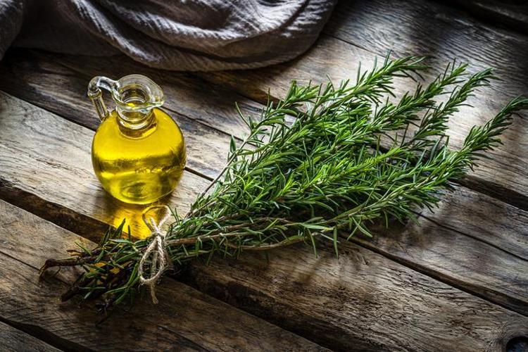 CİLT SAĞLIĞINI DESTEKLER
